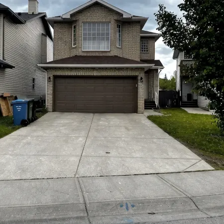 Family Friendly Basement Suite near to Spruce Meadows