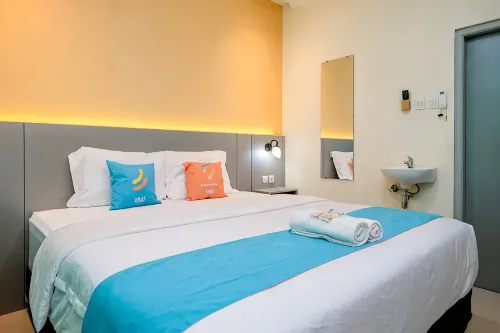 Sans Hotel Triplets Jogja Expo Center - 3 ดาว