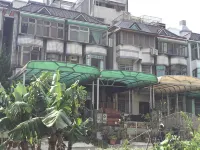 Johnnie's Inn Hotels near Daxi Bridge