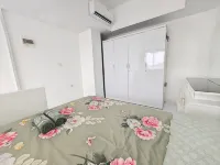 Casa De Parco 1BR Apt w/ Pool, Gym, Wi-Fi - parking