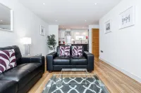 Roomspace Serviced Apartments - Abbot's Yard