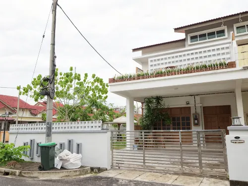 D’SeBalik Pulau - Tropical Boutique Home - balcony