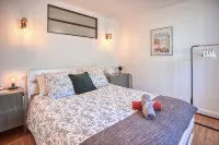 2BR 500sq Comic Spirit comfy feel like home
