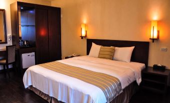 9 Hotel