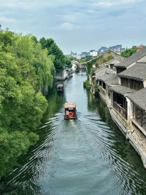 雲雅民宿（南潯古鎮南大門店） - 2星級