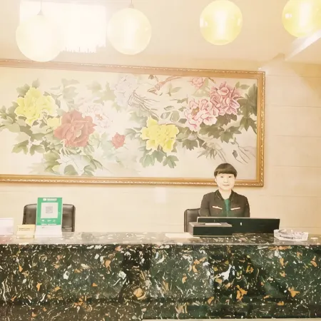 Fuqian Business Hotel