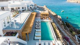 Super Paradise Hotel