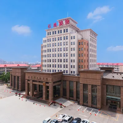 Petroleum Hotel Hotels near Liaoning University of Technology