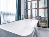 Patio 7 Hotels in der Nähe von Restaurant Sushi Hyo