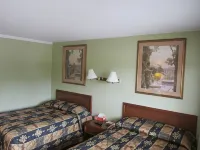 Village Inn & Suites - Sudbury - Motels