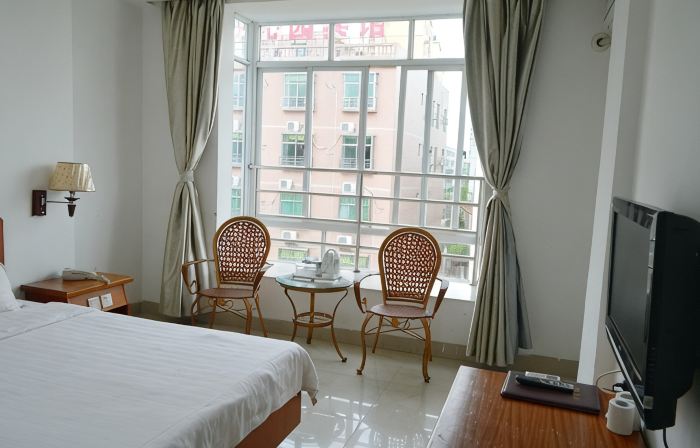 Yanhui Hotel Ding'an