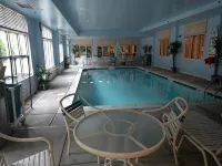 Sleep Inn & Suites - Pools