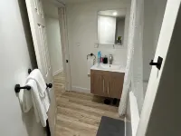 Cozy Private Bachelor Unit King Size bed. Hotels in Albert County