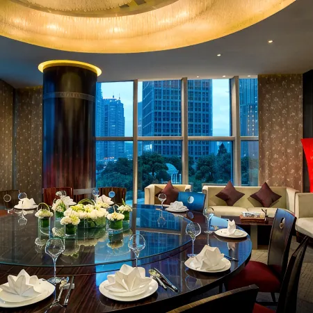 Grand Kempinski Hotel Shanghai Отели рядом с достопримечательностью «Телебашня «Восточная жемчужина»»