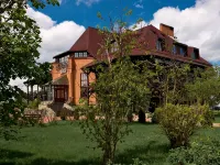 Shale Mini hotel Hotels in Gatchinsky District