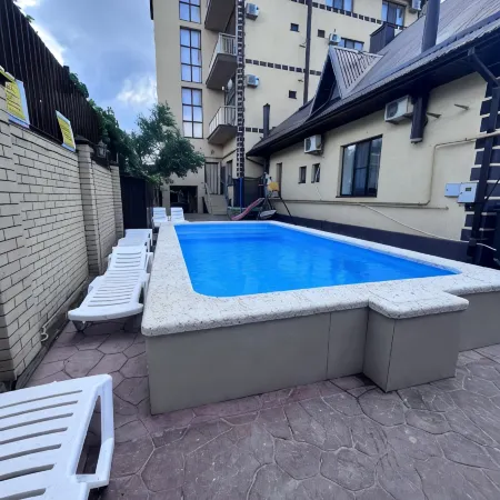 Mono Liza Guest House