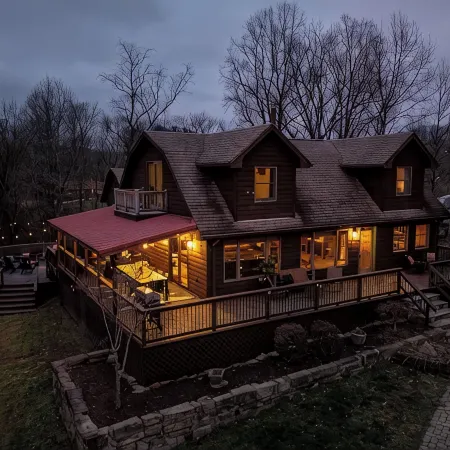 Mountain Mama Cabin Luxury Getaway on NR Gorge Rim! Hot+Cold Tubs/Sauna/Games