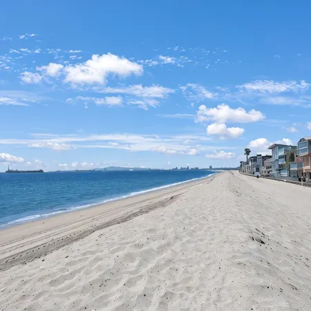 Beachfront  3-bedroom home centrally located on the Long Beach peninsula