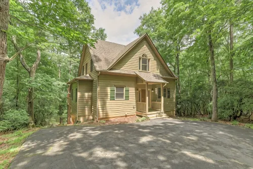 Modern Cabin in Big Canoe. Waterfalls, View, GameRoom, Dog Friendly