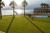 Beautiful  Waterfront Allegro North,  Private Fishing Pier,  Pool,  Green Space - ติดทะเล