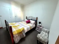 Dog-friendly Home in Waterloo - 3-نجوم