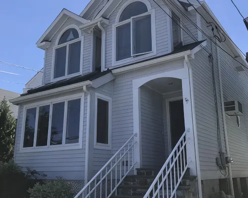 Stunning direct waterfront beach house! Hotels in Fairfield