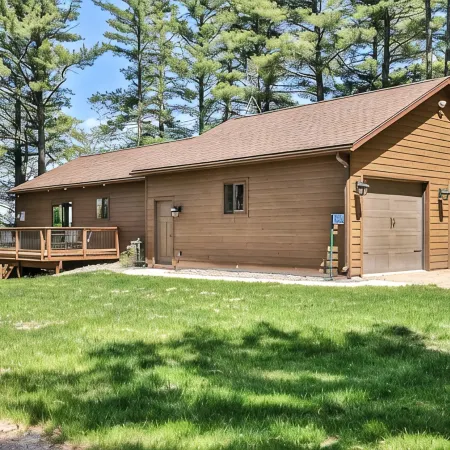 Nature's Edge: Lakefront Home - WiFi, Free Firewood, Generator, No Cleaning Fee!