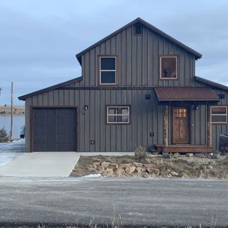 Lake House at Georgetown - just steps from the marina & easy winter access
