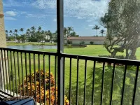 Adorable 'Beach Cottage' condo in Ocean Village, an active beach community! - 비치