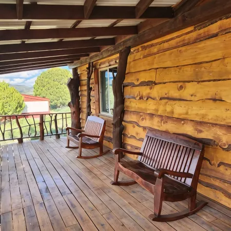 Pancho Villa Cabin: Mesmerizing Views Await Your Unforgettable Retreat