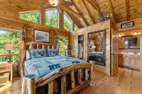 🌄Sleeps up to 16 🌄 Pristine Mountain Views from Downtown Helen ⛰️ - 발코니