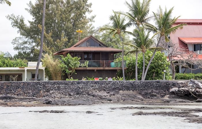 Hawaii Oceanfront 1-bedroom Cottage
