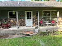 Effie's -  An inviting home with lovely views of Table Rock Lake Hotéis em Shell Knob