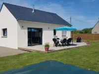 For a relaxing stay close to the sea, comfortable house Hotels in Penmarch