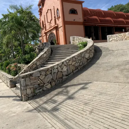 Newly renovated centrally located apartment in La Crucecita Huatulco Oaxaca