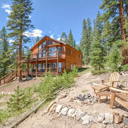 🕹️Arcade ♨️Hot Tub👑King Bed🏔️2 Decks🔭-Base Camp Mountain Chalet