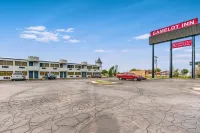 Camelot Inn