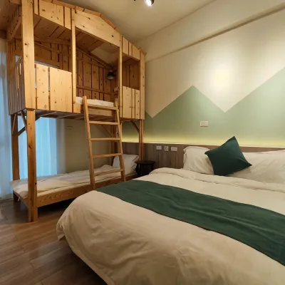 Shanzhijian Hoteles cerca de Estación de tren Yuli