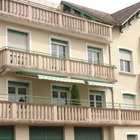 Apt T3 air-conditioned, on the 1st floor of a character residence in CAHORS