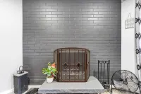 Beautiful remodeled 2 bedroom, walking distance from Downtown with AC