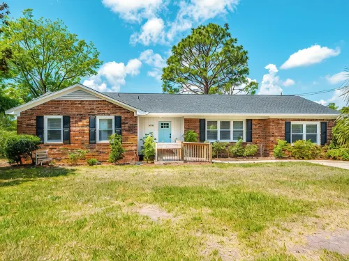 Spacious w/ all King Beds, 15 min from Beach + Downtown, Pup Friendly! - Wifi