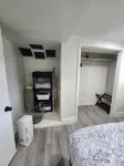 Spacious & Modern Guest Apartment with Private Entrance
