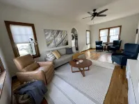 Cozy Double King Suite Bungalow Hotels in Great Bend