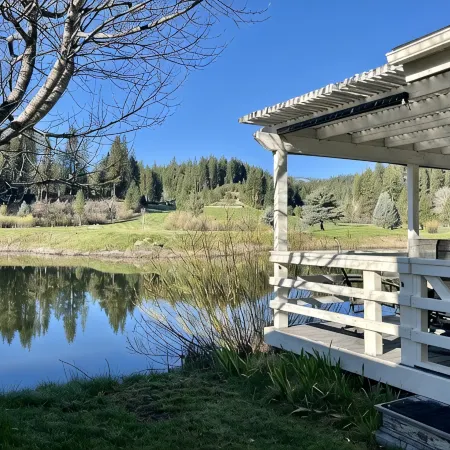 Puttin' on the Pond⛳ Spectacular waterfront villa overlooking Plumas Pines