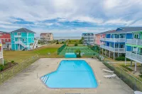Beachski's Bungalow Adorable 2 Bedroom, 2 Bath with Pool! Private Beach Access! - Balkoner
