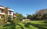 Bonarindo Resort Hotel di Leuwimalang