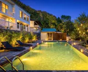 Maati Resort by the Lake Hill - Pool