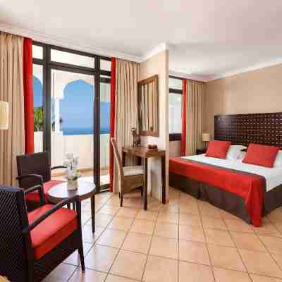 Seaside Sandy Beach Rooms