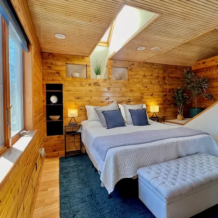 Spacious Spring Lake Retreat • Beach Access • Sleeps 8 • Family & Pet Friendly