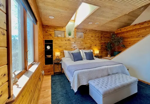 Spacious Spring Lake Retreat • Beach Access • Sleeps 8 • Family & Pet Friendly - Beach